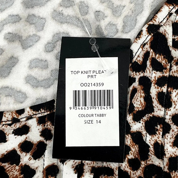 Avenue Women Top 14 Animal Print Pleated Stretch Short Sleeve Round Neckline NEW - Picture 6 of 7